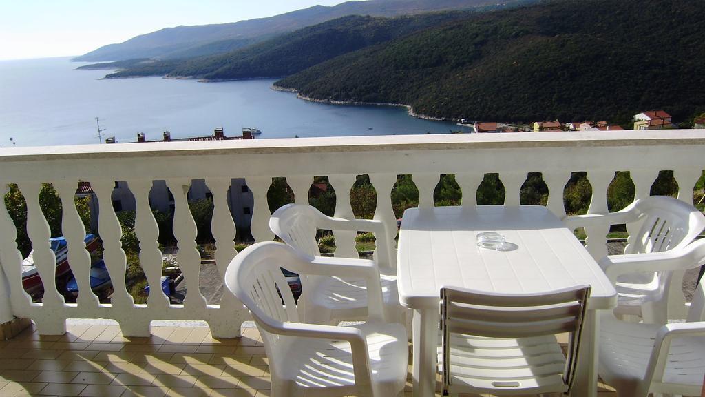 Egidio Gigi Bellich Holiday Apartments Family Houses Рабац Екстериор снимка