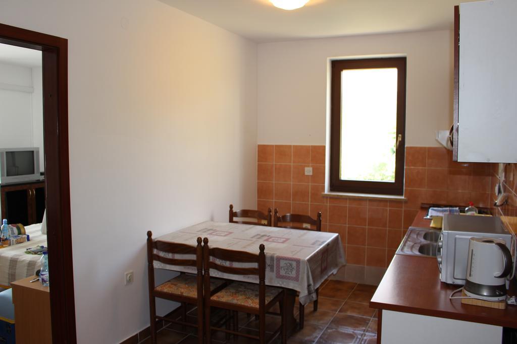 Egidio Gigi Bellich Holiday Apartments Family Houses Рабац Екстериор снимка