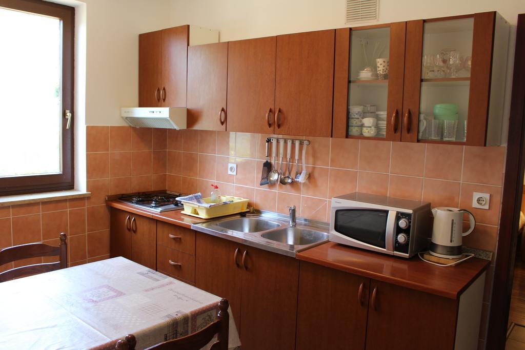 Egidio Gigi Bellich Holiday Apartments Family Houses Рабац Екстериор снимка