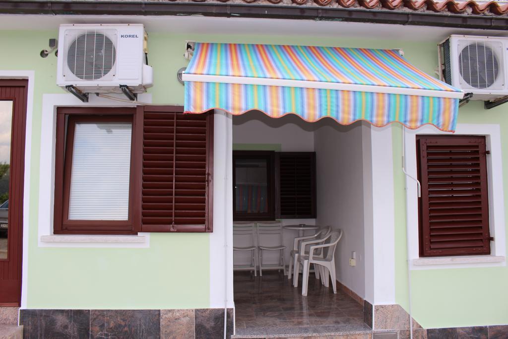 Egidio Gigi Bellich Holiday Apartments Family Houses Рабац Екстериор снимка